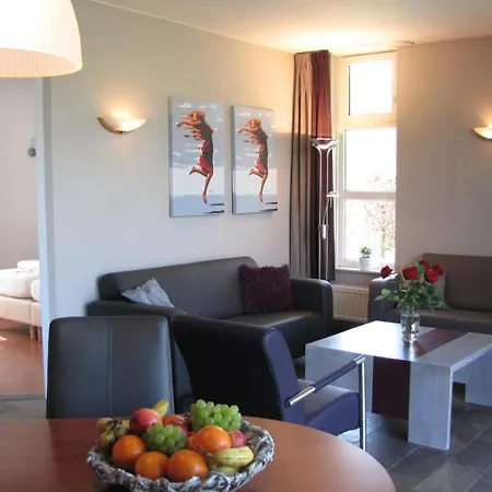 Oeverwoning 6p * Oostrum (Limburg)