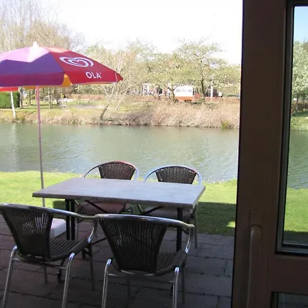 Oeverwoning 6p Resort
